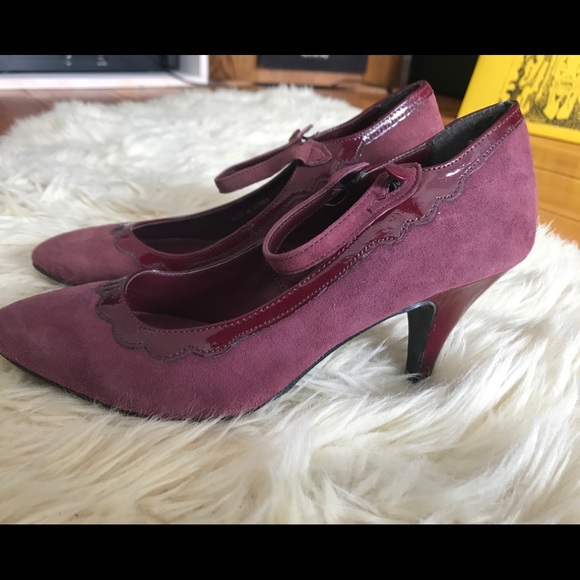 Plum heels with patent detailing - Picture 3 of 7